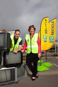 Deputy Mayor Cynthia Bowers joins Dominic Salmon during preparation for the TV Takeback campaign.  